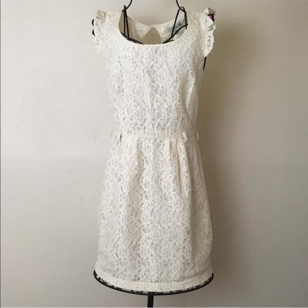 Forever 21 Keyhole Back Off-White Crotchet Dress